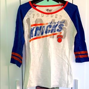 NY KNICKS T-shirt (used)